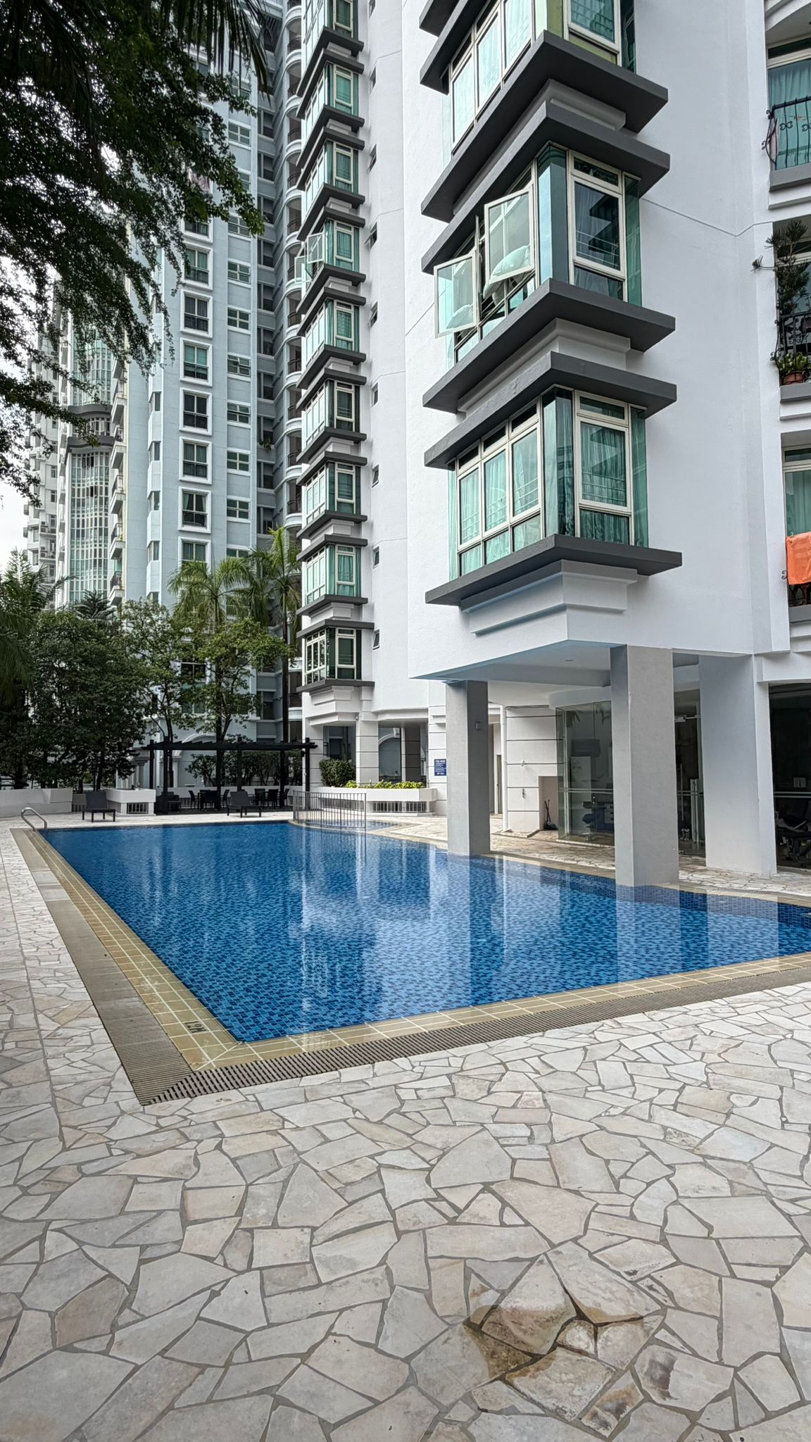 Crystal Rhu Condo Project